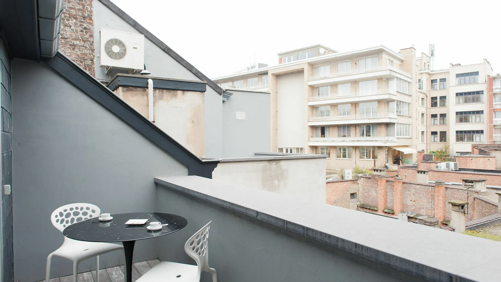 Smartflats Louise Apartment